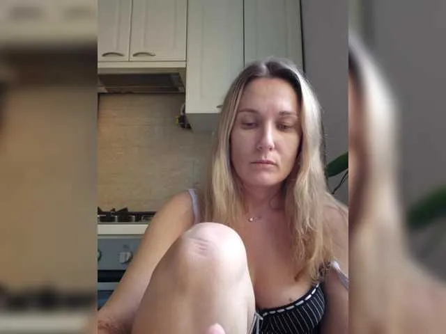 Live sex webcam photo for kykyshe4ka #291967172