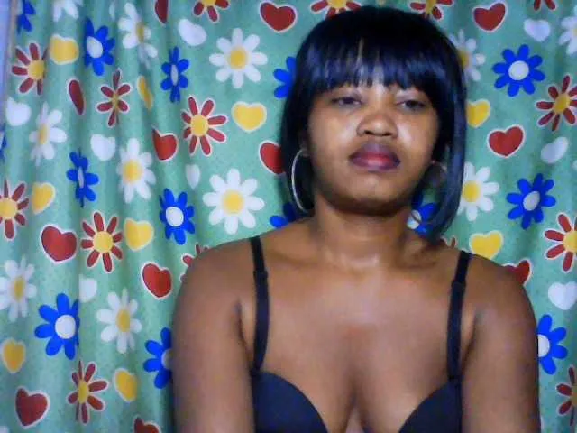 Live sex webcam photo for kylie11 #291414483