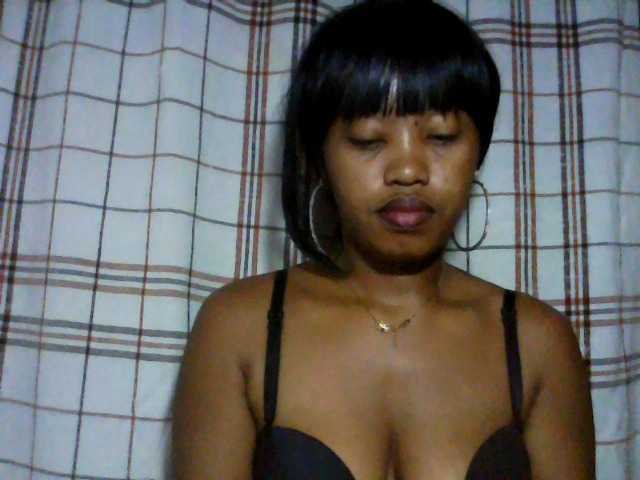 Live sex webcam photo for kylie11 #291833917