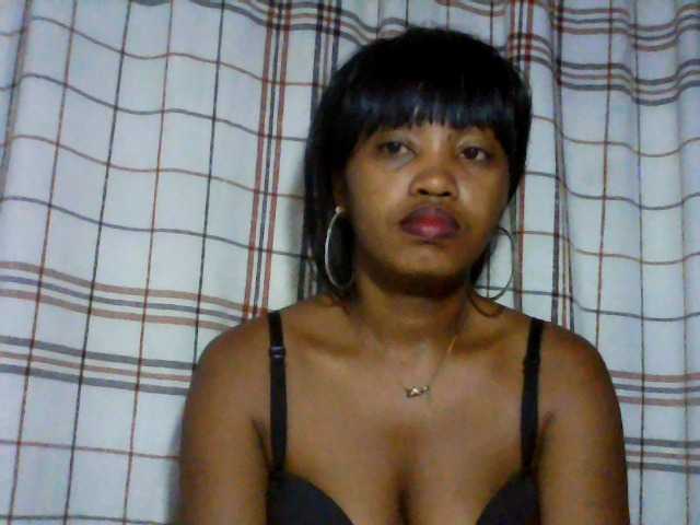 Live sex webcam photo for kylie11 #292016462