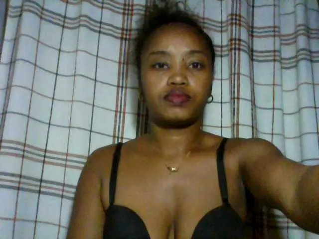 Live sex webcam photo for kylie11 #292033398