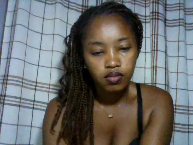 Live sex webcam photo for kylie11 #292112481