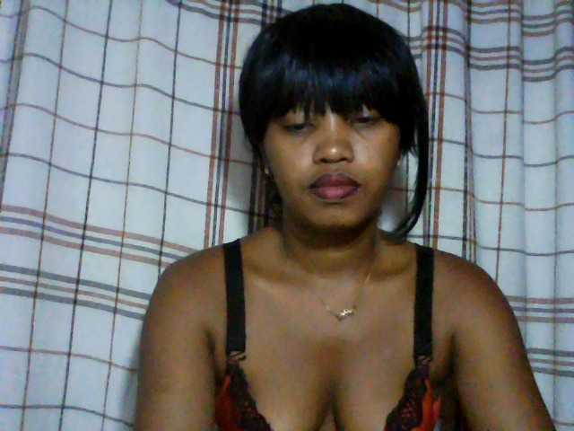 Live sex webcam photo for kylie11 #292175738