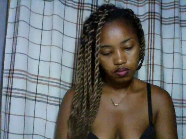 Live sex webcam photo for kylie11 #292303902