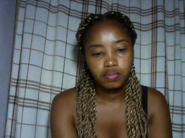 Live sex webcam photo for kylie11 #292504018