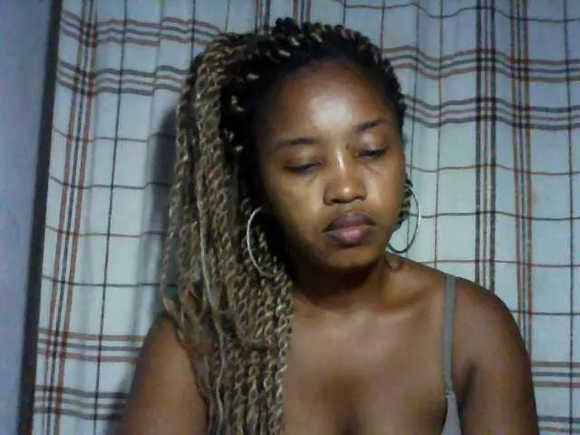 Live sex webcam photo for kylie11 #292690147