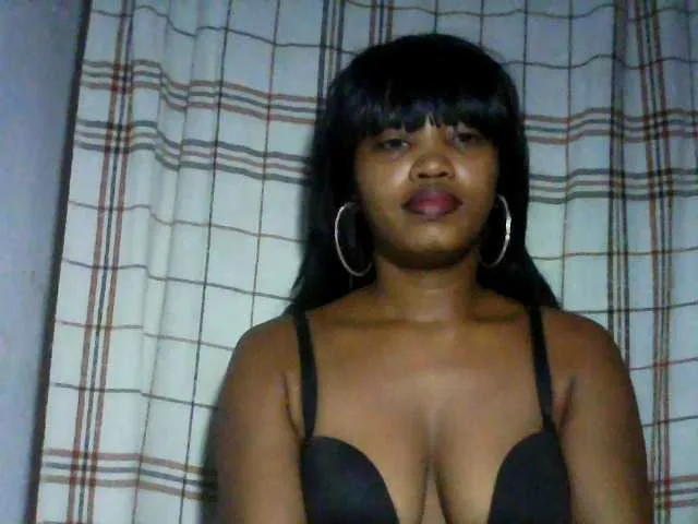Live sex webcam photo for kylie11 #292723572