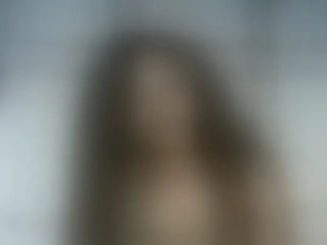 Live sex webcam photo for kylie11 #293380051