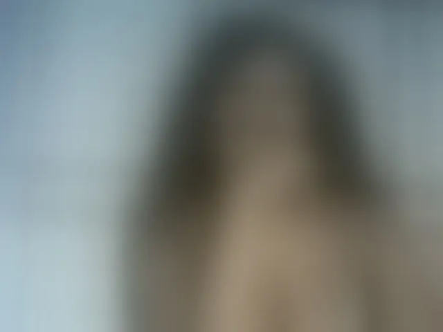 Live sex webcam photo for kylie11 #293556875