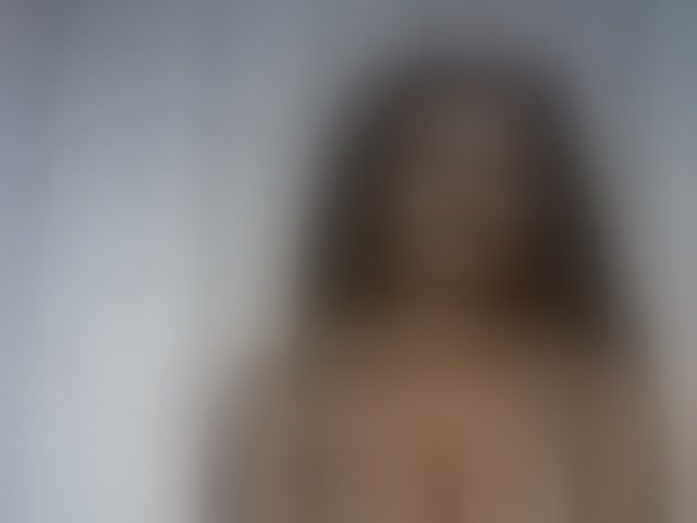 Live sex webcam photo for kylie11 #293995696