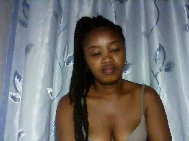 Live sex webcam photo for kylie11 #294295051