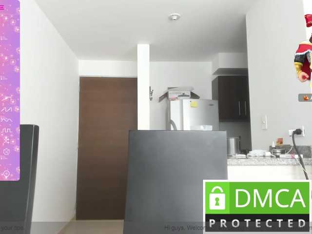 Live sex webcam photo for kylieloved22 #292090063