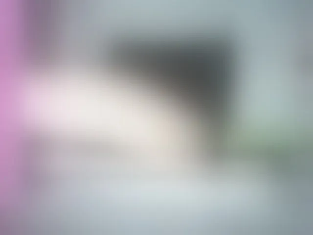 Live sex webcam photo for kylieloved22 #293776572