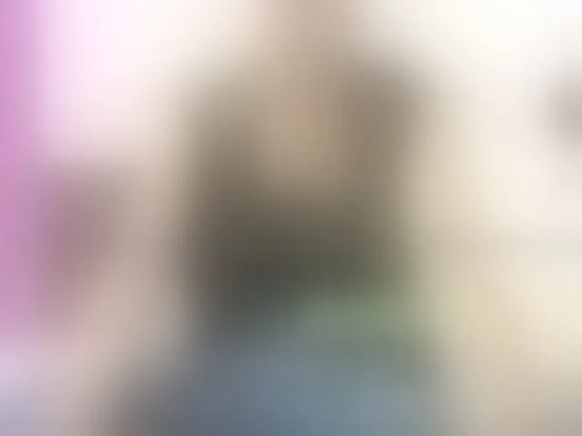 Live sex webcam photo for kylieloved22 #293859181