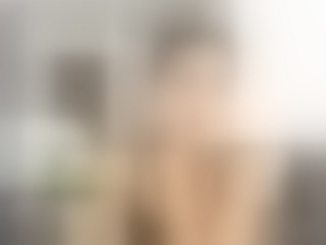 Live sex webcam photo for kylieloved22 #294300809