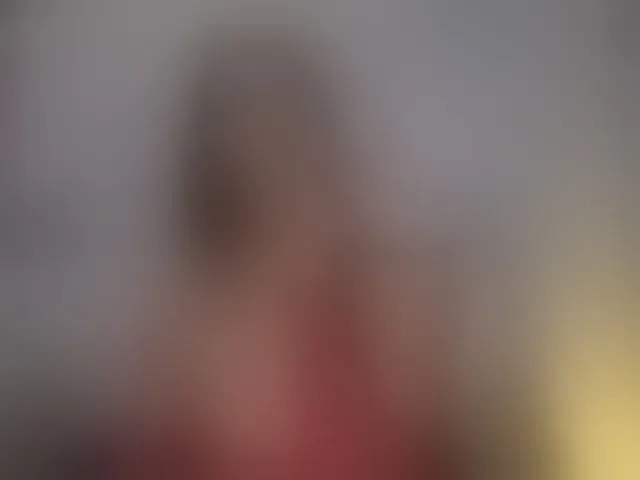 Live sex webcam photo for l1ttle-kiki #293863449