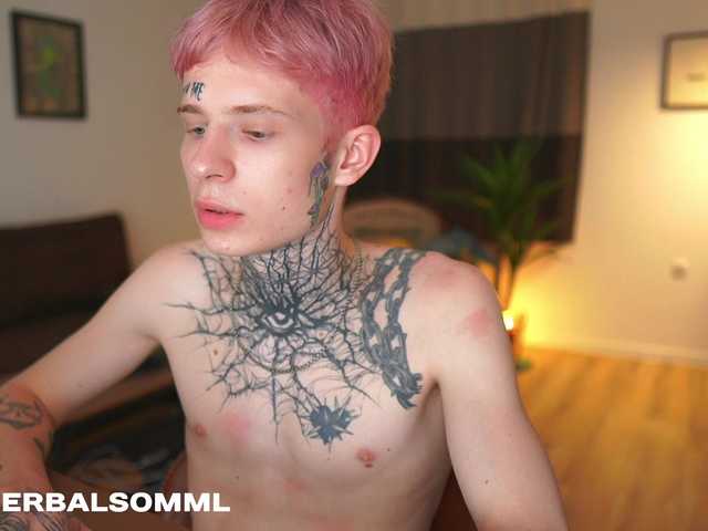 Live sex webcam photo for l1zerboy #278277491