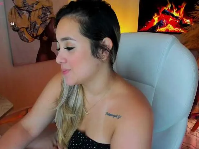 Live sex webcam photo for la-venezolana #290963632