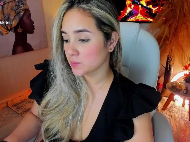 Live sex webcam photo for la-venezolana #291451823