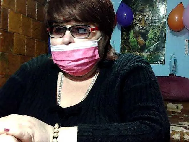 Live sex webcam photo for lady-Nicol #272736137