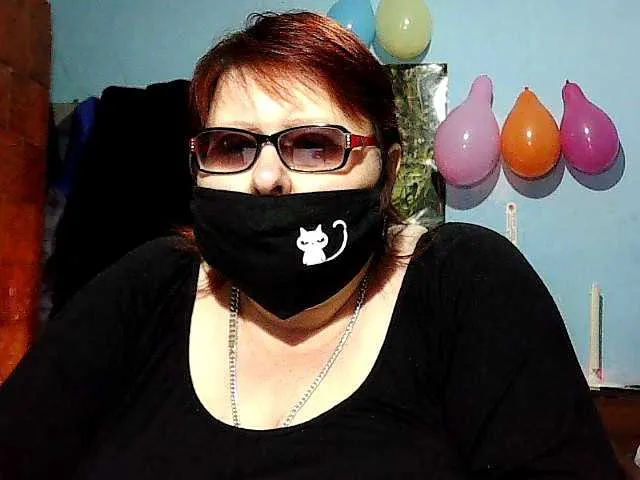 Live sex webcam photo for lady-Nicol #272821752