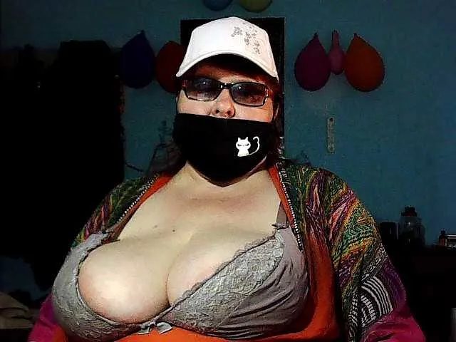 Live sex webcam photo for lady-Nicol #273711755