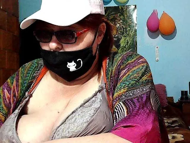 Live sex webcam photo for lady-Nicol #273766319