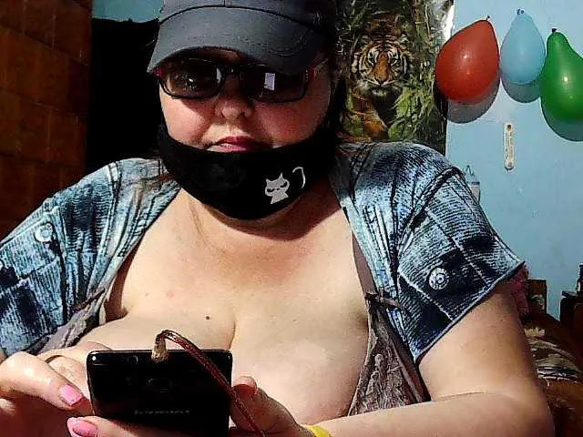 Live sex webcam photo for lady-Nicol #273933050