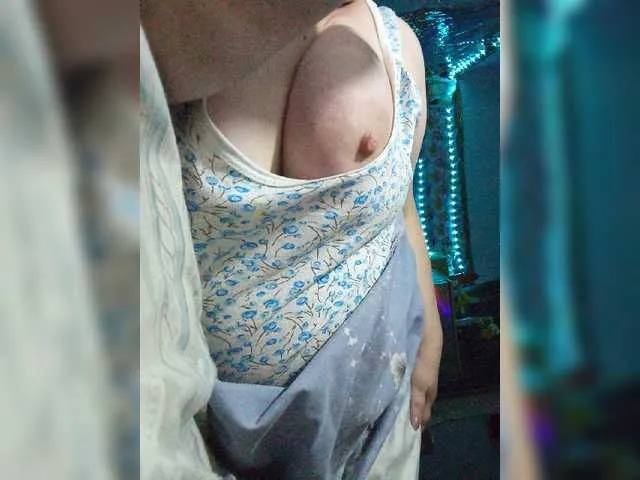 Live sex webcam photo for lady-Nicol #276214029