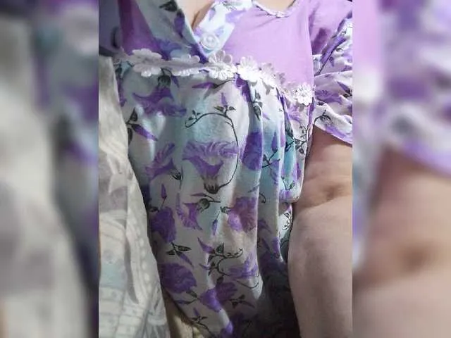 Live sex webcam photo for lady-Nicol #276363777