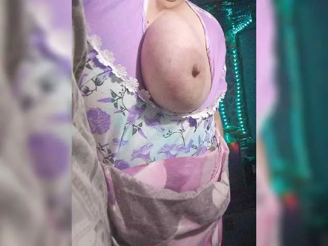 Live sex webcam photo for lady-Nicol #276395822