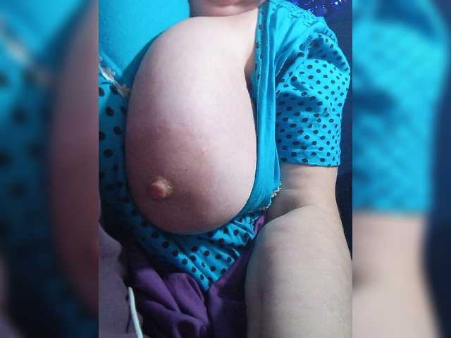 Live sex webcam photo for lady-Nicol #276524759