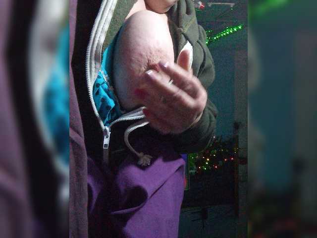 Live sex webcam photo for lady-Nicol #277048822