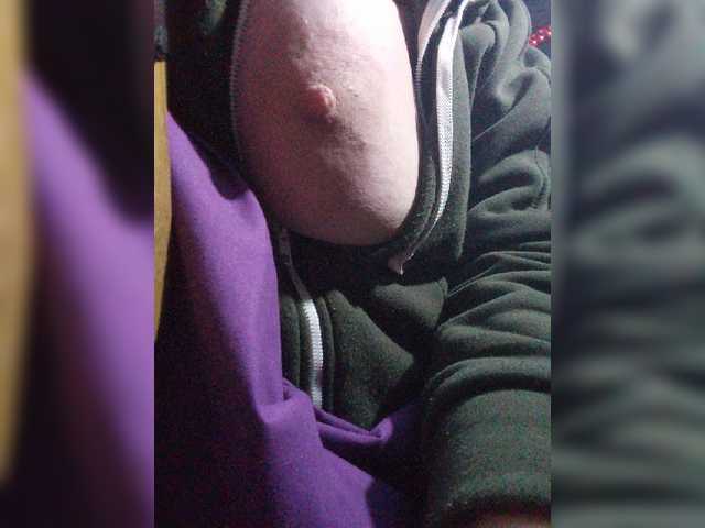 Live sex webcam photo for lady-Nicol #277072475