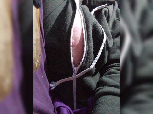 Live sex webcam photo for lady-Nicol #277167597