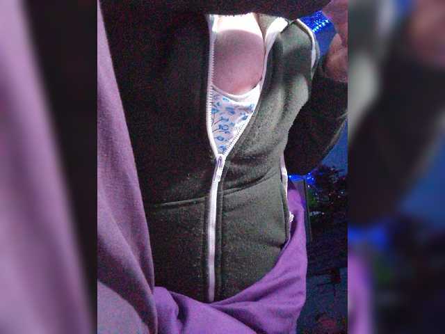 Live sex webcam photo for lady-Nicol #277169630