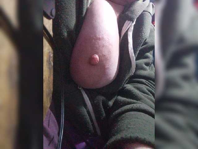 Live sex webcam photo for lady-Nicol #277219599