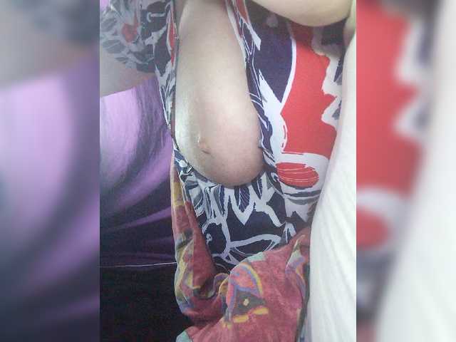 Live sex webcam photo for lady-Nicol #277459417