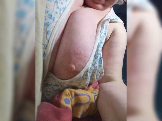 Live sex webcam photo for lady-Nicol #277540792