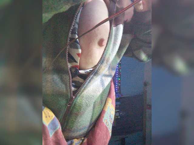 Live sex webcam photo for lady-Nicol #277584461