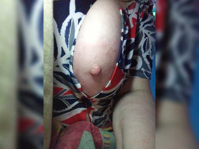 Live sex webcam photo for lady-Nicol #277663757