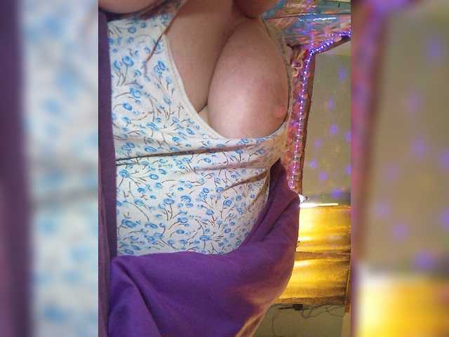 Live sex webcam photo for lady-Nicol #278048386