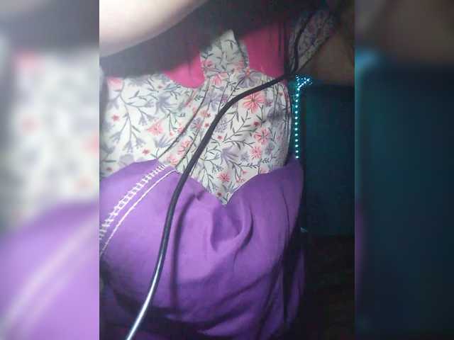 Live sex webcam photo for lady-Nicol #290890915