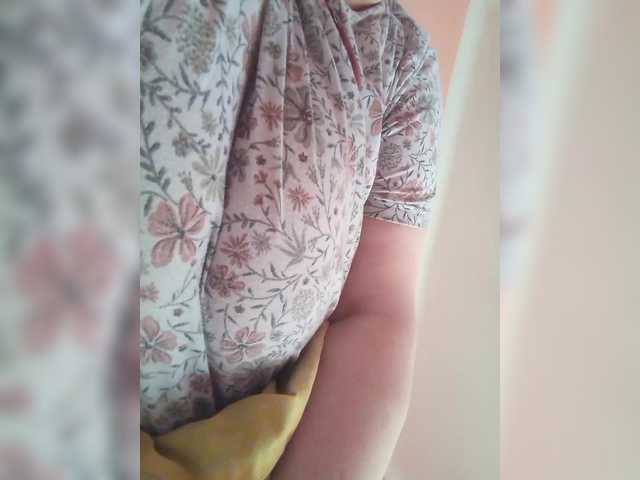 Live sex webcam photo for lady-Nicol #290935671