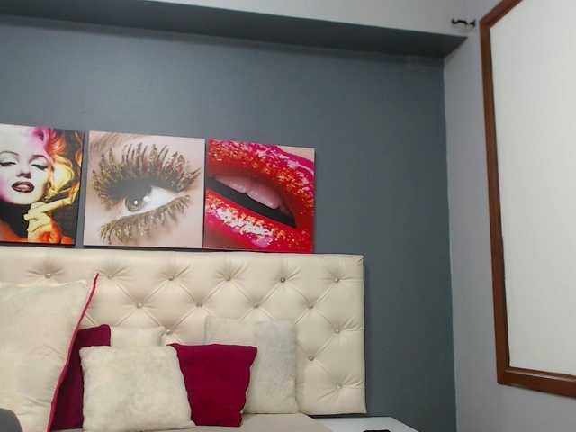 Live sex webcam photo for lady-ary #272379125