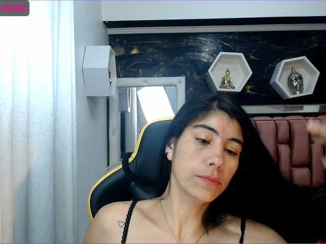 Live sex webcam photo for lady-ary #275426345