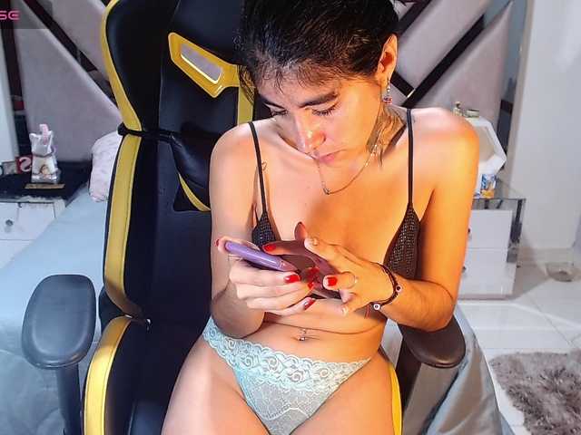 Live sex webcam photo for lady-ary #277117265