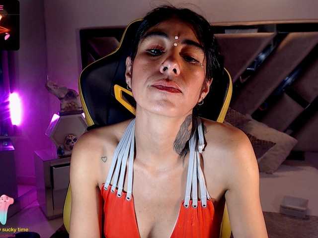 Live sex webcam photo for lady-ary #277725989