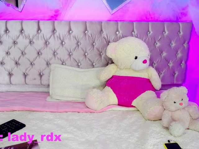 Live sex webcam photo for lady-rdx #275114799