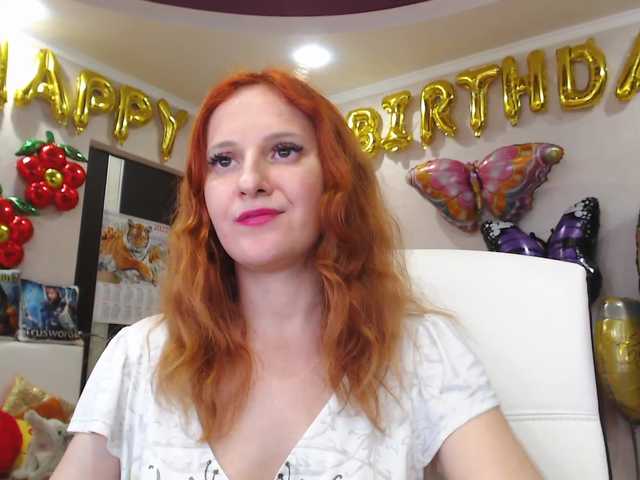 Live sex webcam photo for ladybigsmile #272057496